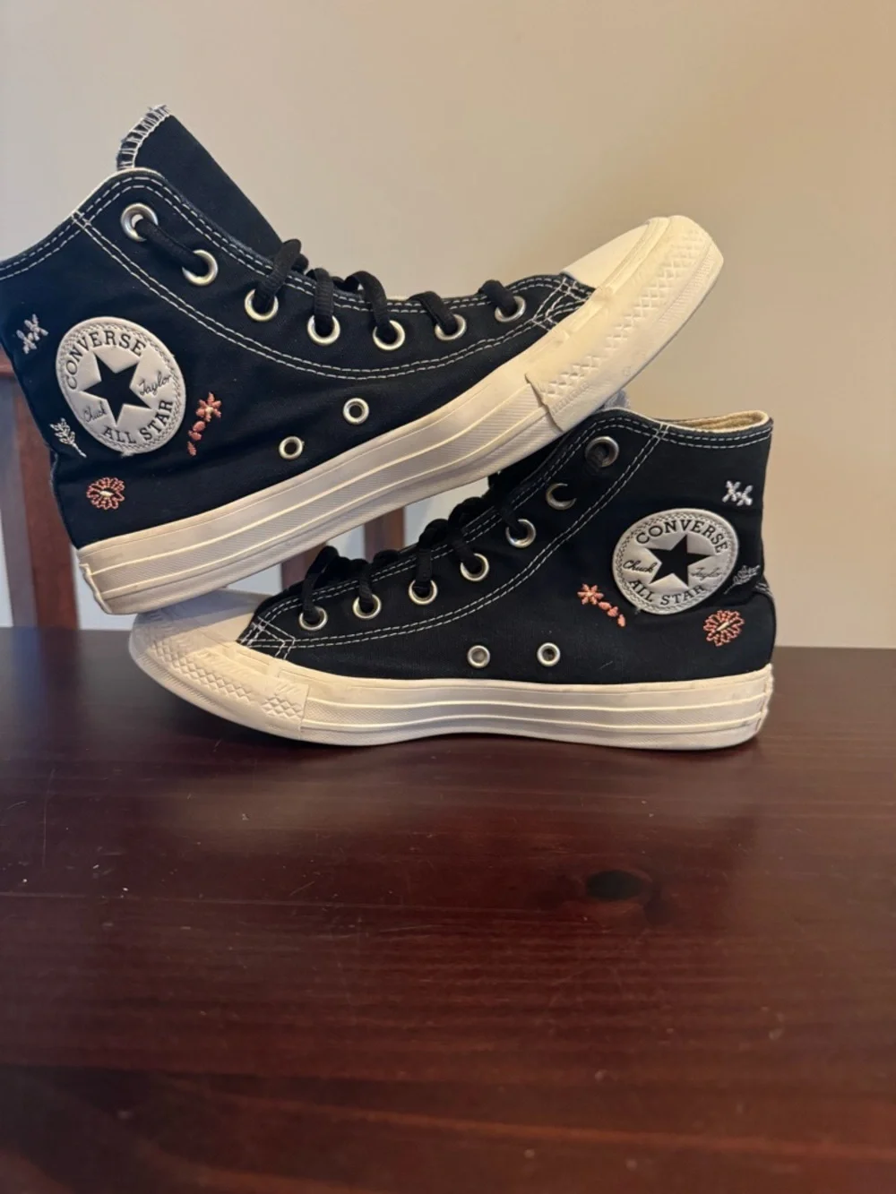 Converse all stars black embroidered flowers  hi top sneakers tennis shoes 7.5